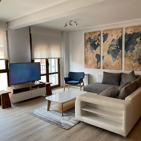 Precioso Apartamento A Estrenar En El Centro De Ezcaray 6-8 Pax Luaran gambar